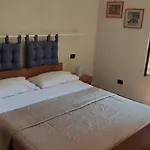 Lägenhet La Maisonette Du Relax *